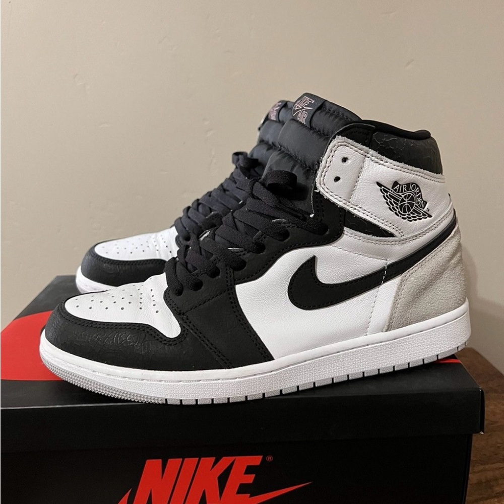 Jordan Black and White High-Top Sneakers - Picture 3 of 6